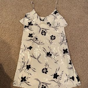Alice & Olivia black/white dress sz M